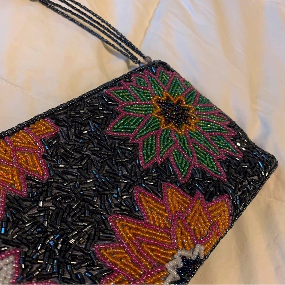 Beaded Flower Bag - Picture 10 of 10
